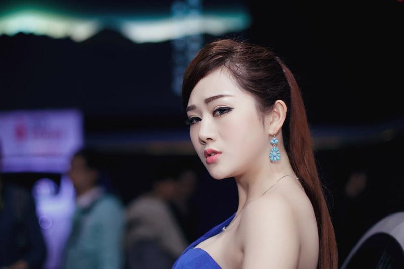 送张舍人佐江州同薛璩十韵（走笔成）